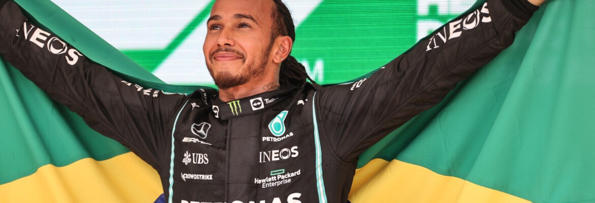 ‘Sem Ron Dennis eu não estaria aqui’, Hamilton sobre o dia que mudou sua vida