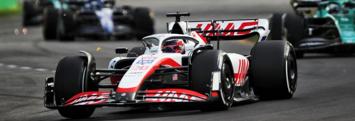 Magnussen chateado por safety car atrapalhar sua estratégia no GP da Austrália de F1