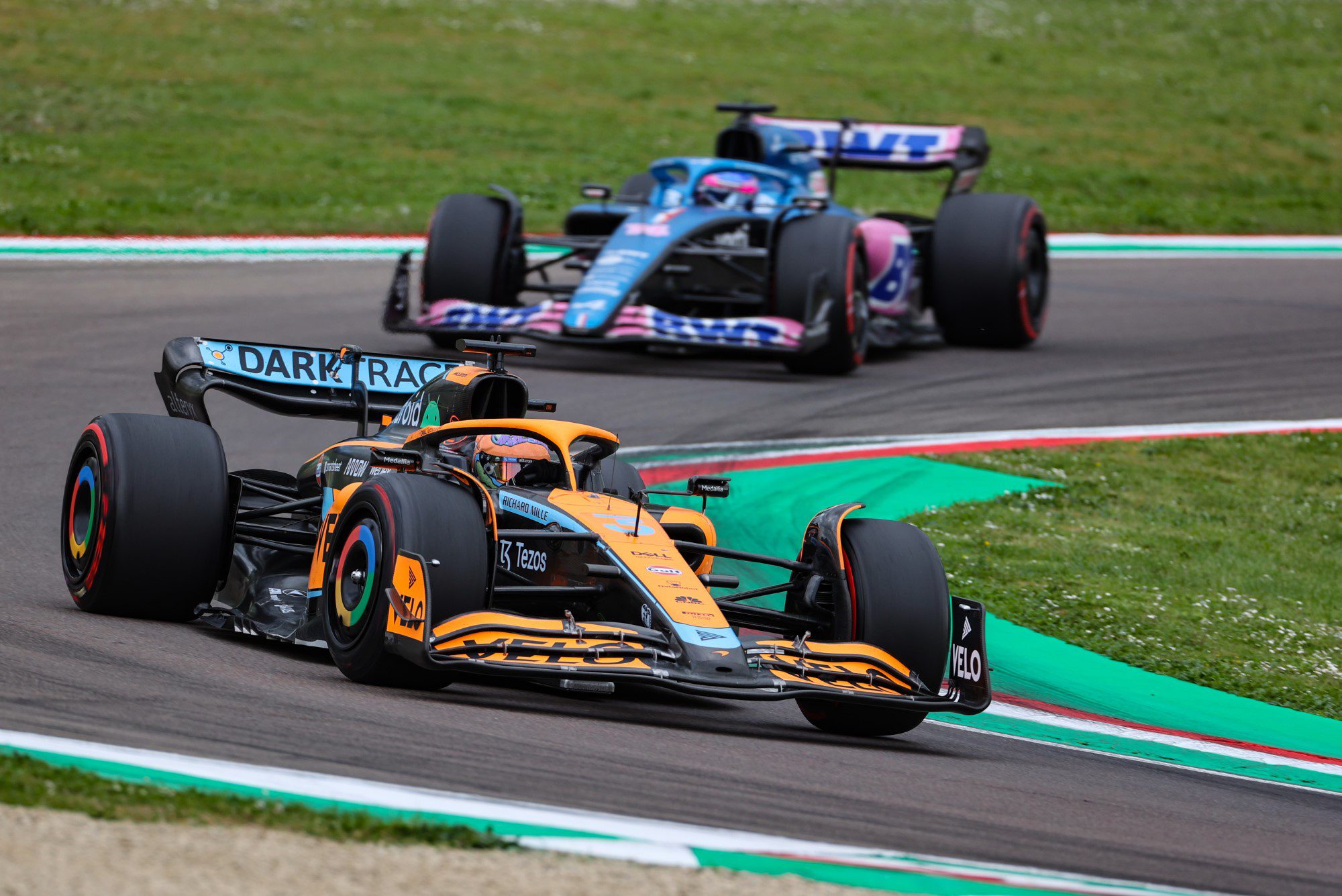 Ricciardo frustrado por el retraso en la activación del DRS en Imola