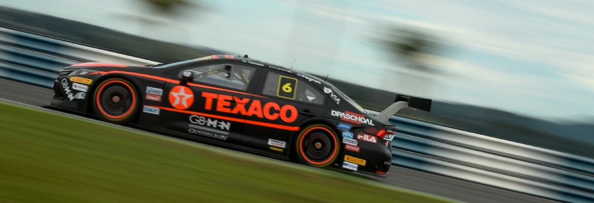 Tony Kanaan volta a correr em aeroporto em retorno ao Rio de Janeiro