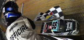 Nascar Truck Series: Rhodes supera Hocevar e vence no oval de terra de Bristol