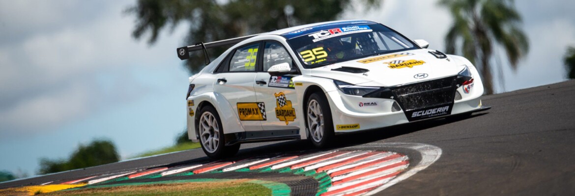 TCR South America: Pedro Aizza pontua nas duas corridas no Velocitta e está em sexto no campeonato