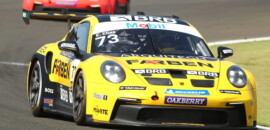 Piloto Farben Enzo Elias escala três posições e vai ao pódio no Velocitta pela Porsche Carrera Cup