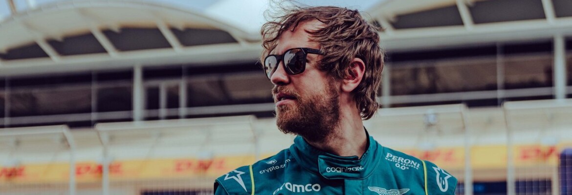 Vídeo: Vettel chega à Austrália para início pessoal da temporada 2022 da F1