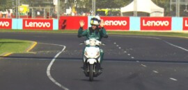 Comissário de pista que deu chave de scooter para Vettel também foi chamado pela FIA