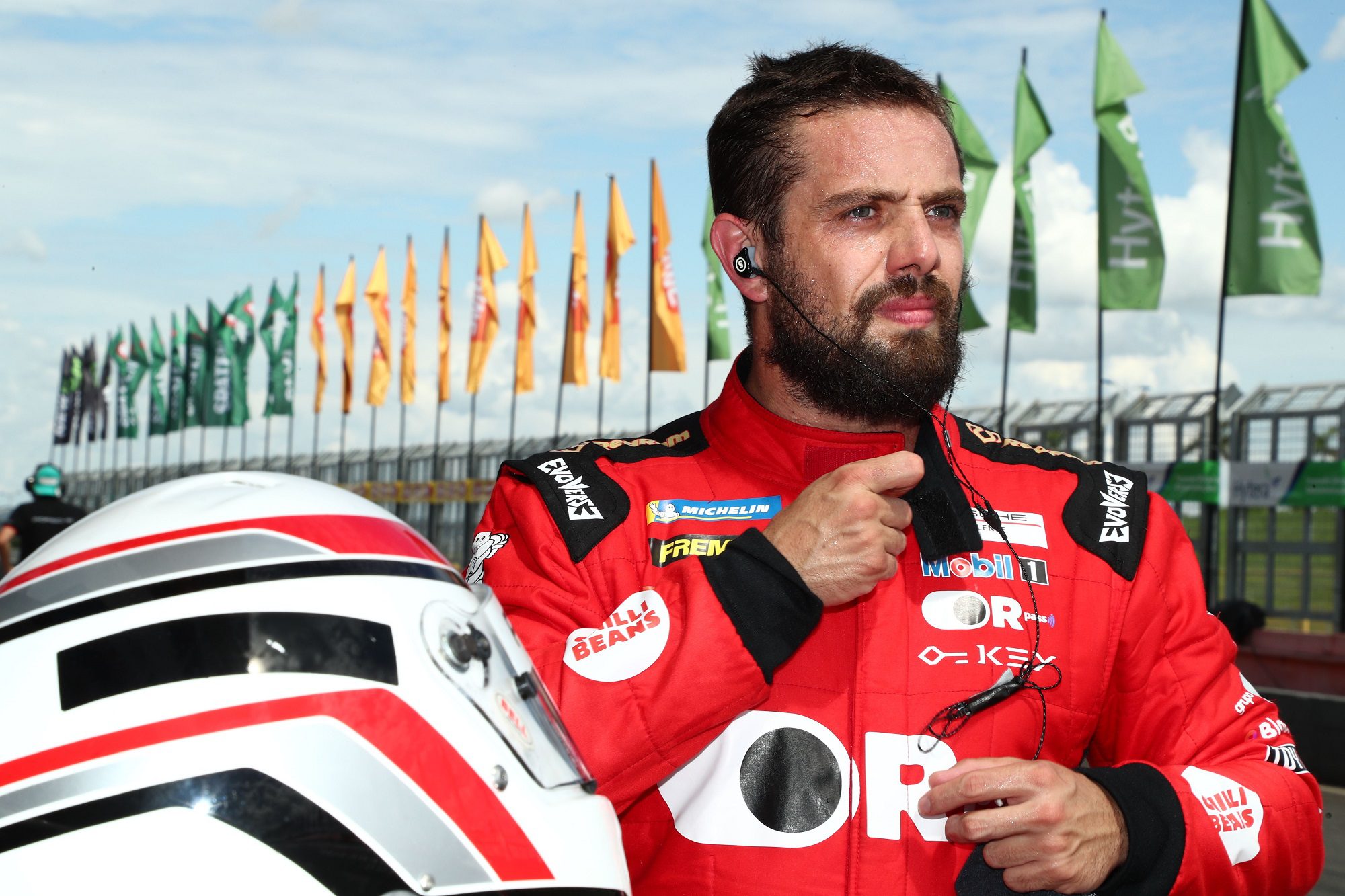 Dividindo telas e pistas: a parceria entre Castro e Cardoso na Porsche Cup Rafael Cardoso Porsche Cup