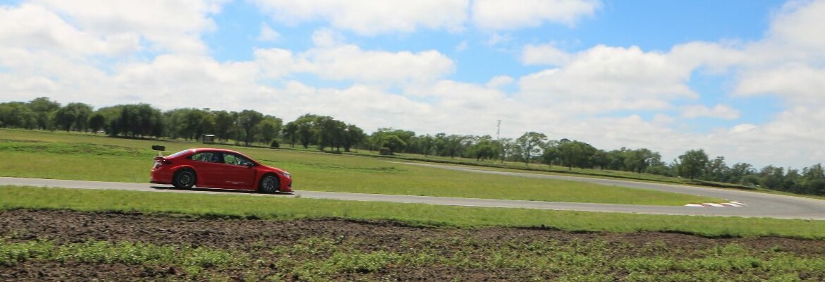 Homologação do Toyota Corolla GRS TCR avança