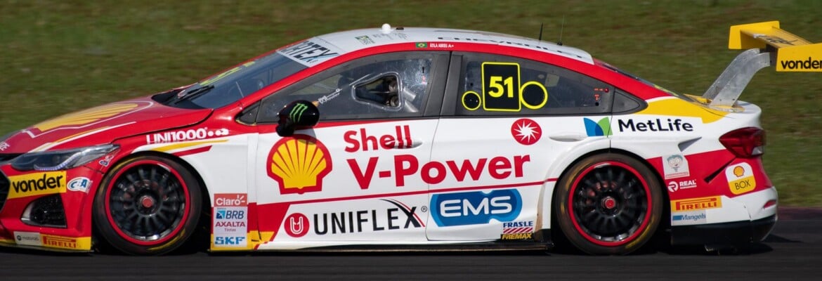 Átila Abreu desembarca no Galeão impulsionado por bom retrospecto em pistas inéditas