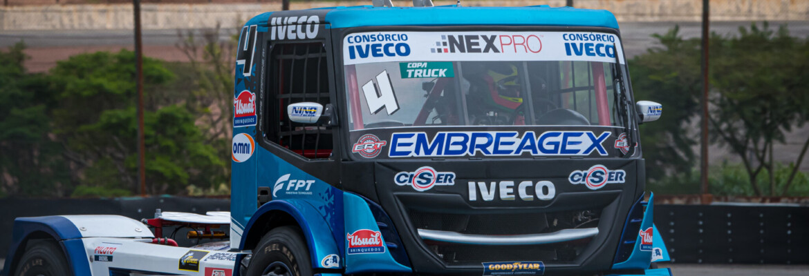 Iveco Usual Racing lidera primeiro dia de atividades da Copa Truck com Felipe Giaffone, em Interlagos