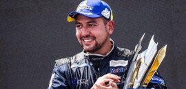 Leonardo Sanchez faz largada incrível, ultrapassa quatro carros e conquista pódio em sua classe na principal categoria da Porsche Cup