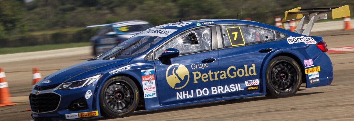Thiago Vivacqua escala nove posições e completa as duas provas do GP Galeão em sua estreia na Stock Car