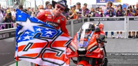 Miller celebra 3º posto após início inconstante na MotoGP em 2022