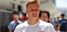 Ex-piloto vê semelhanças entre Mick e Michael Schumacher na F1