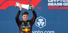 Villeneuve: “Verstappen mostra que mereceu o título de 2021”