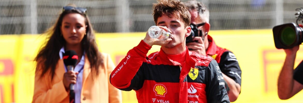 Leclerc sobre abandono no GP da Espanha de F1: “Isso dói” Leclerc sobre abandono no GP da Espanha de F1: “Isso dói”