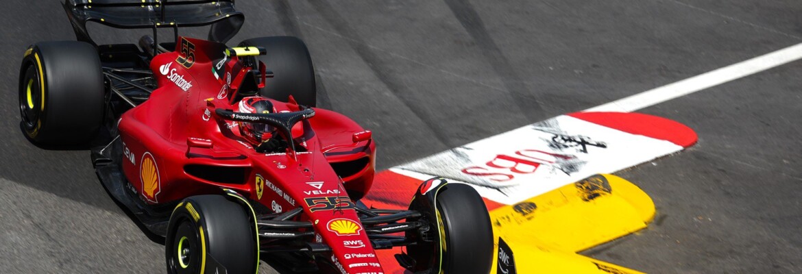 Sainz afirmou que não teve tempo de evitar toque com Perez Sainz afirmou que não teve tempo de evitar toque com Perez