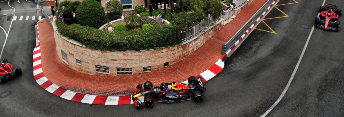 Verstappen admite que ainda tem problemas com o RB18
