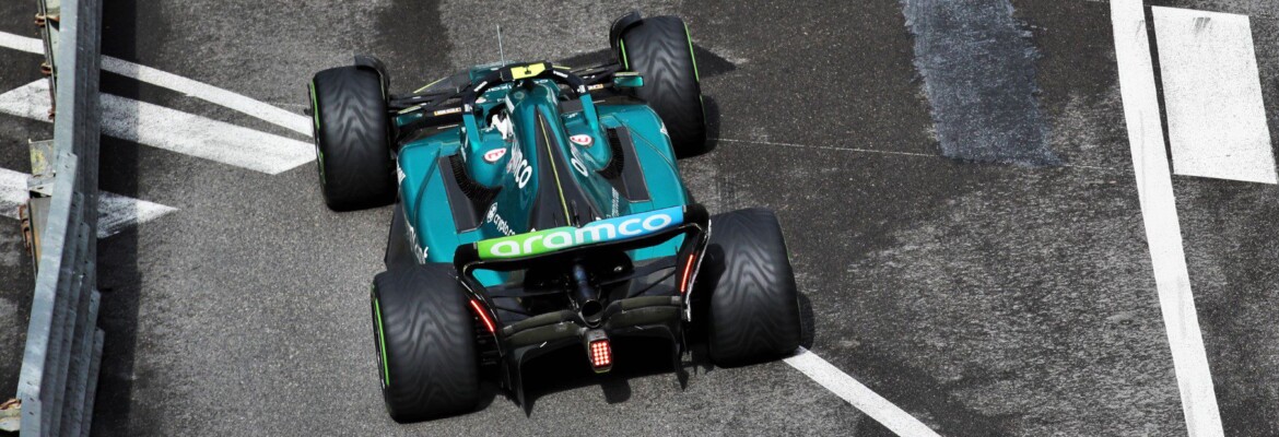 Chefe da Pirelli responde às críticas de Vettel sobre pneu de chuva da F1 Chefe da Pirelli responde às críticas de Vettel sobre pneu de chuva da F1