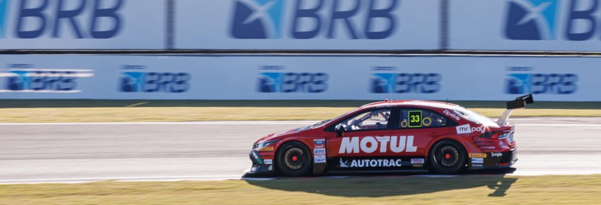 Piquet bate Rossi e lidera primeiro treino da Stock Car no Velocitta