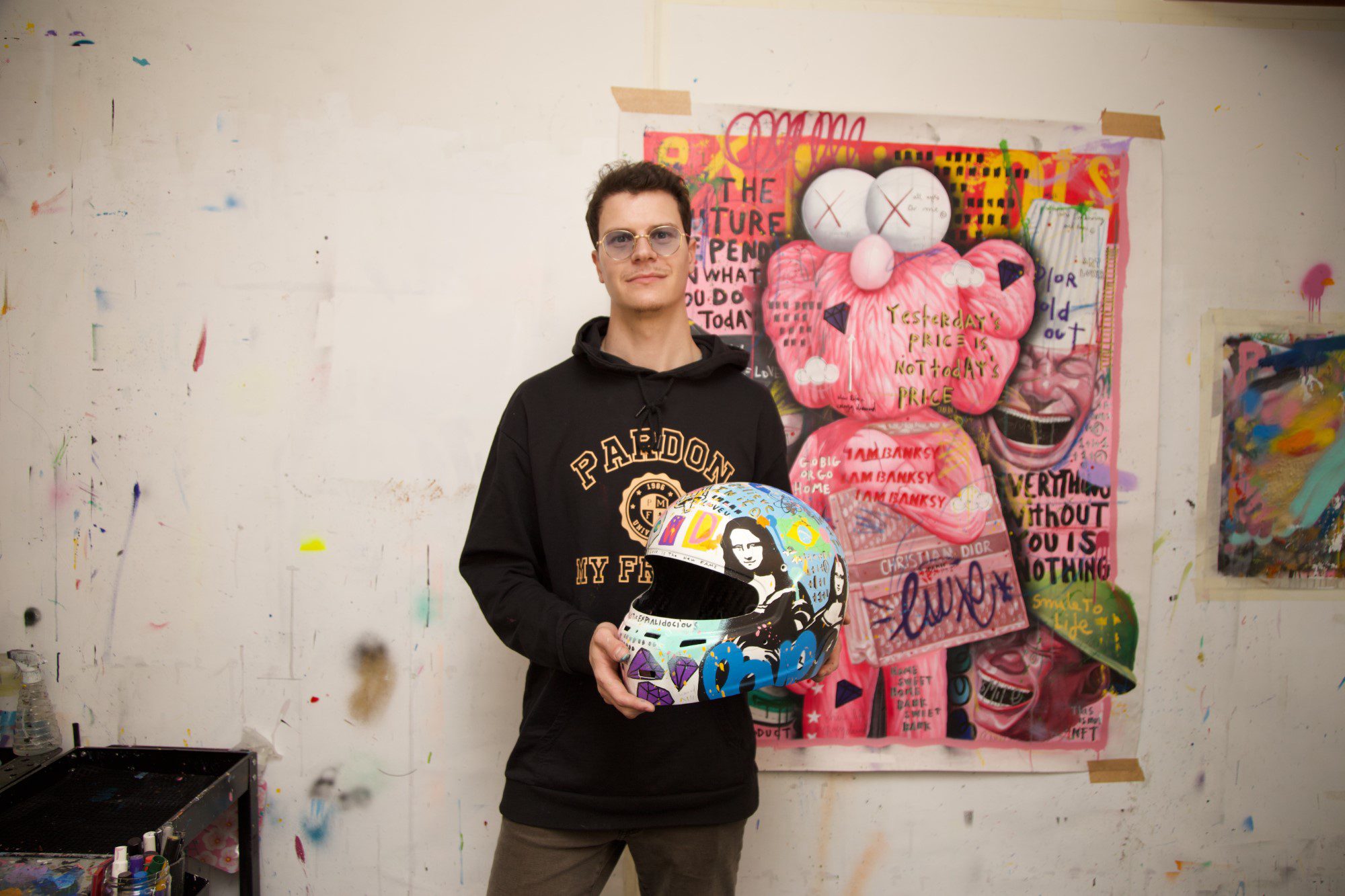 24H de Le Mans: Artista francês pinta capacete de Pipo Derani para ação em prol do Hospital do GRAACC