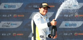 Pedro Clerot termina sábado com vitória e liderança da F4 Brasil