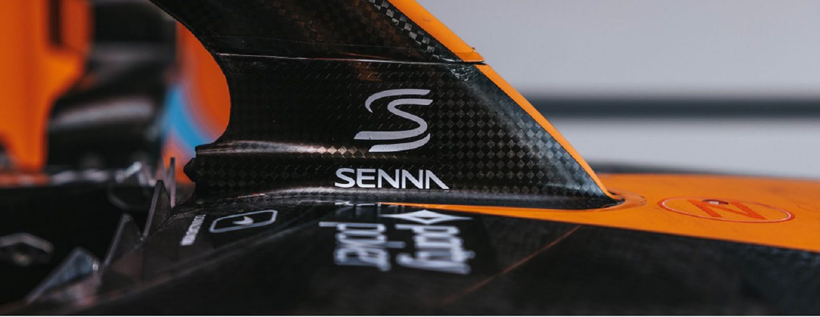 Vídeo: McLaren faz homenagem e traz de volta S do Senna a partir do GP