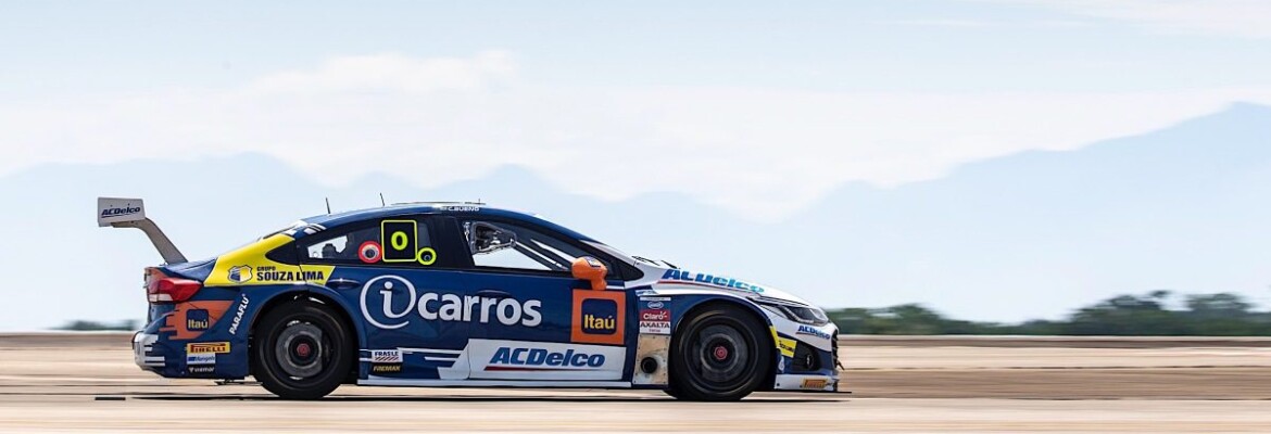 Cacá Bueno corre em casa na comemoração dos 10 anos do Autódromo Velocitta