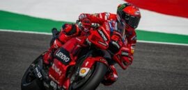 Bagnaia se recupera após largada ruim e vence GP da Itália de MotoGP