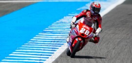 Guevara prevalece em última volta frenética e vence na Moto3; Moreira é 10º