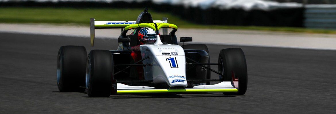 Kiko Porto conquista quarto lugar em Indianápolis na Indy Pro