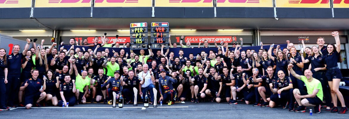 Podcast Em Ponto: Verstappen e Red Bull disparam na classificação depois da vitória no GP do Azerbaijão de F1