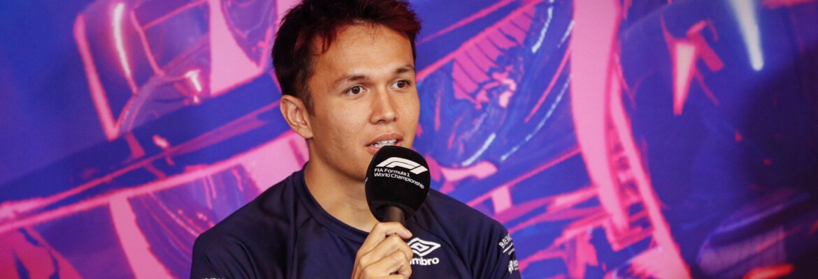 Albon explica o sentimento de ‘pinball’ após sorte em acidente Albon explica o sentimento de ‘pinball’ após sorte em acidente