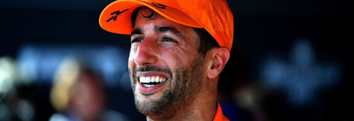 Sainz apoia Ricciardo após saída da McLaren F1: "Pode acontecer com qualquer um" Sainz apoia Ricciardo após saída da McLaren F1: “Pode acontecer com qualquer um”