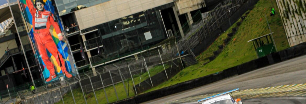 Concentrado em bons resultados, Josimar Junior é P3 na Porsche Cup em Interlagos