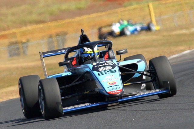 Pilotos da APBF dominam testes da F4 Brasil em Goiânia