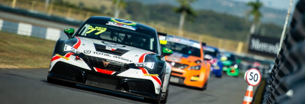 Raphael Reis larga na terceira posição da etapa de Goiânia do TCR South America