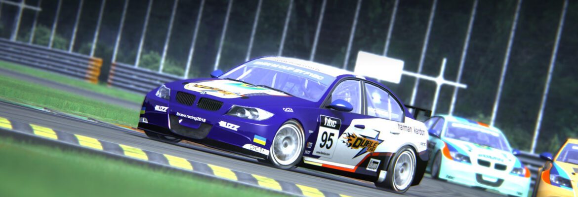 BMW M Cup by F1BC: Lucas Murno aproveita deslize dos adversários para vencer em Monza e entrar na briga pelo título