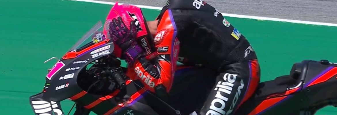 MotoGP: Um ano após mico, Espargaró coloca aviso em capacete na Catalunha
