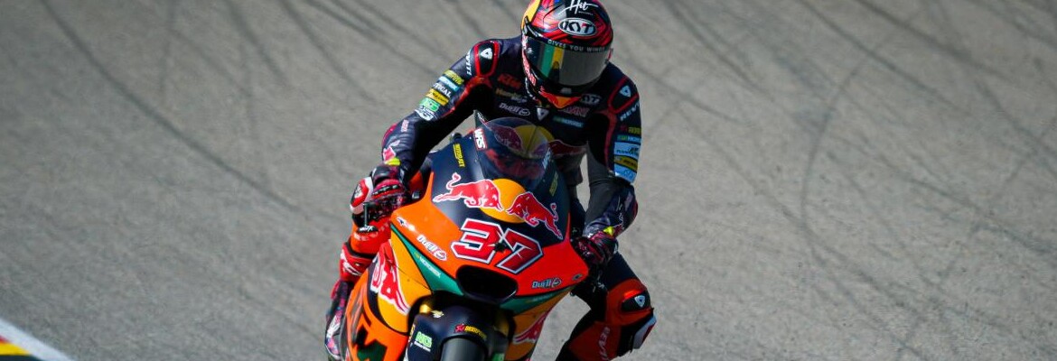 Fernandez voa e vence GP dominador na Moto2 na Alemanha; líder Vietti cai