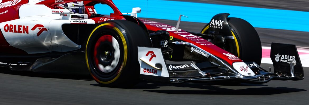 Schumacher e Zhou discordam de acidente durante GP da França da F1 Schumacher e Zhou discordam de acidente durante GP da França da F1