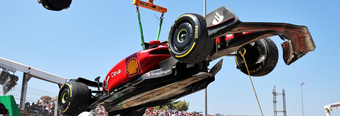 Hamilton ‘arrasado’ por Leclerc após acidente no GP da França Hamilton ‘arrasado’ por Leclerc após acidente no GP da França