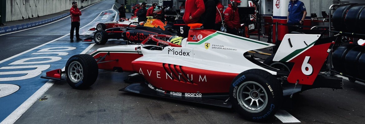 Arthur Leclerc lidera único treino livre da F3 na Áustria