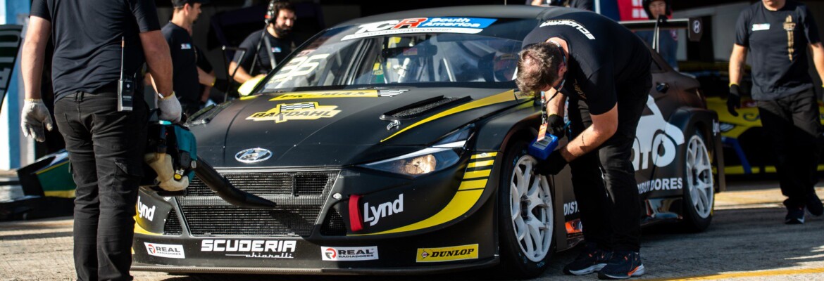 Scuderia Chiarelli atravessa a fronteira para disputa da TCR South America em Rivera