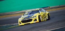 Fraga reverte situação e traz vitória da corrida 2 da Stock Car em Interlagos