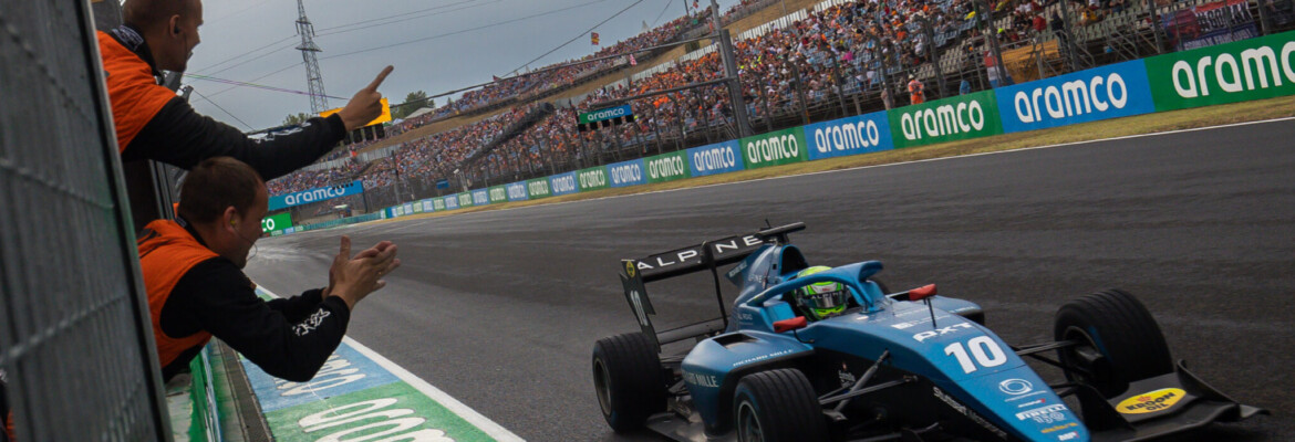 Na chuva e com boas ultrapassagens na Hungria, Caio Collet vence pela 1ª vez na FIA F3