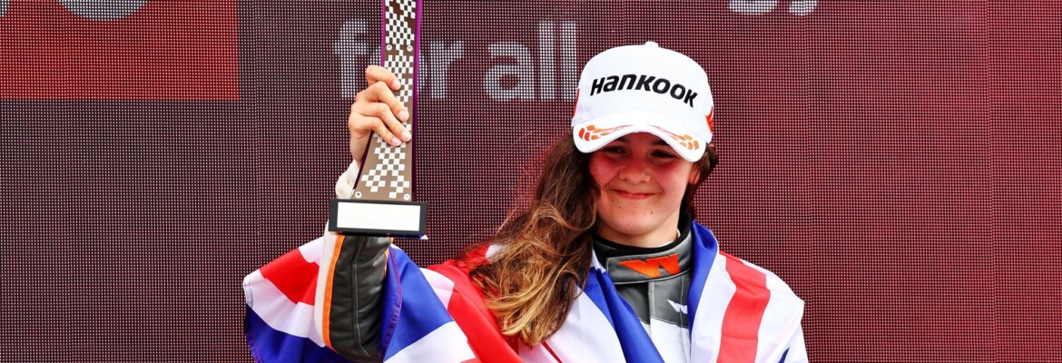 F1: Alpine anuncia Abbi Pulling na F1 Academy em 2024