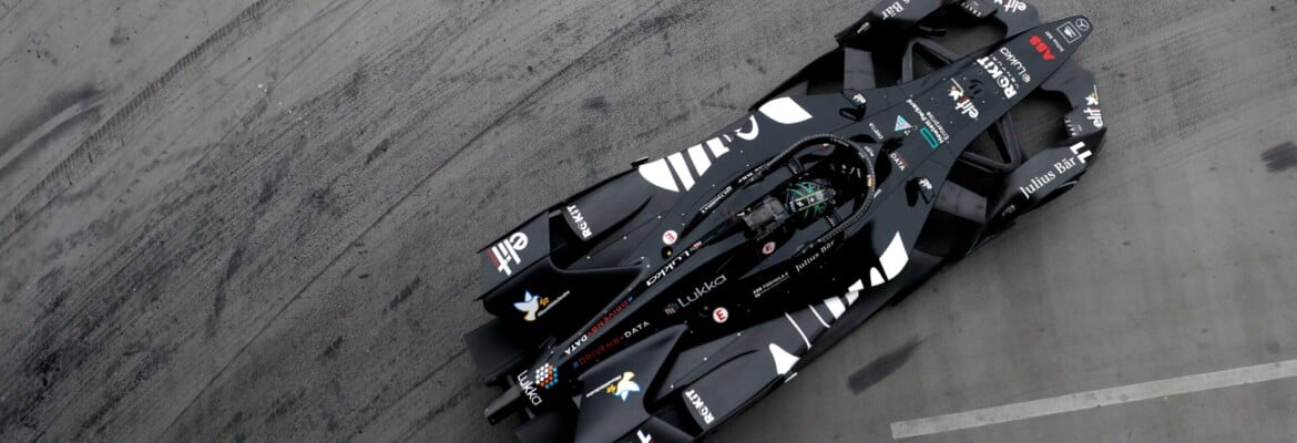 Di Grassi supera Dennis e garante vitória na corrida 2 do ePrix de Londres da FE