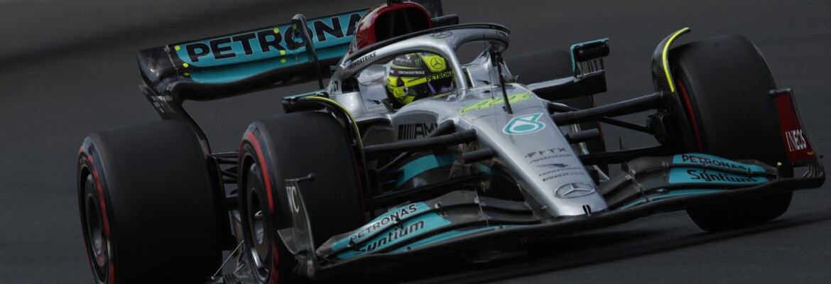 Hamilton: “Composto diferente de pneus poderia ter me ajudado a vencer Verstappen”
