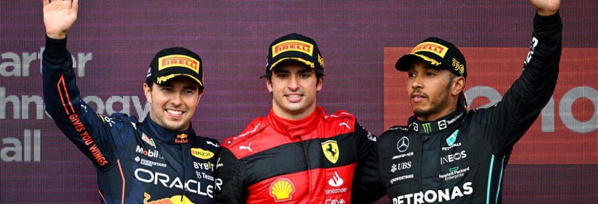 Alguns membros da Ferrari não queriam comemorar a vitória de Sainz