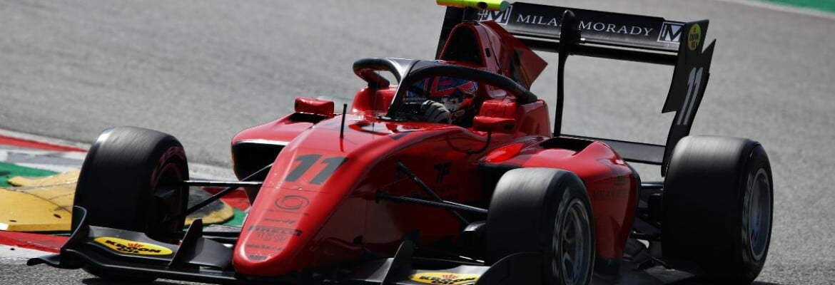 Smolyar crava a pole-position do GP da Hungria de F3 em meio à confusão